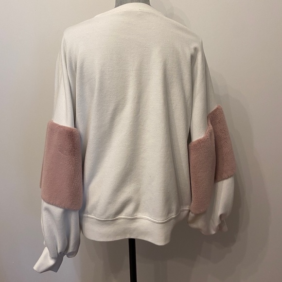 Zara Oversized Pink Faux Fur Balloon Sleeves Plush White Sweater - Picture 5 of 7